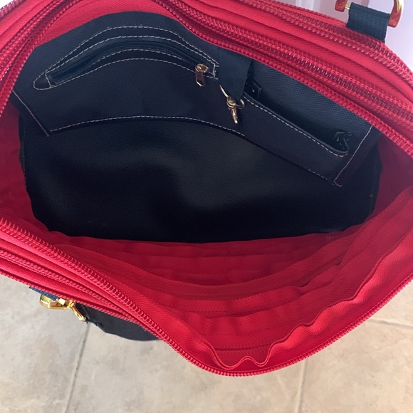 BAM Bags red zipper purse - Picture 6 of 11